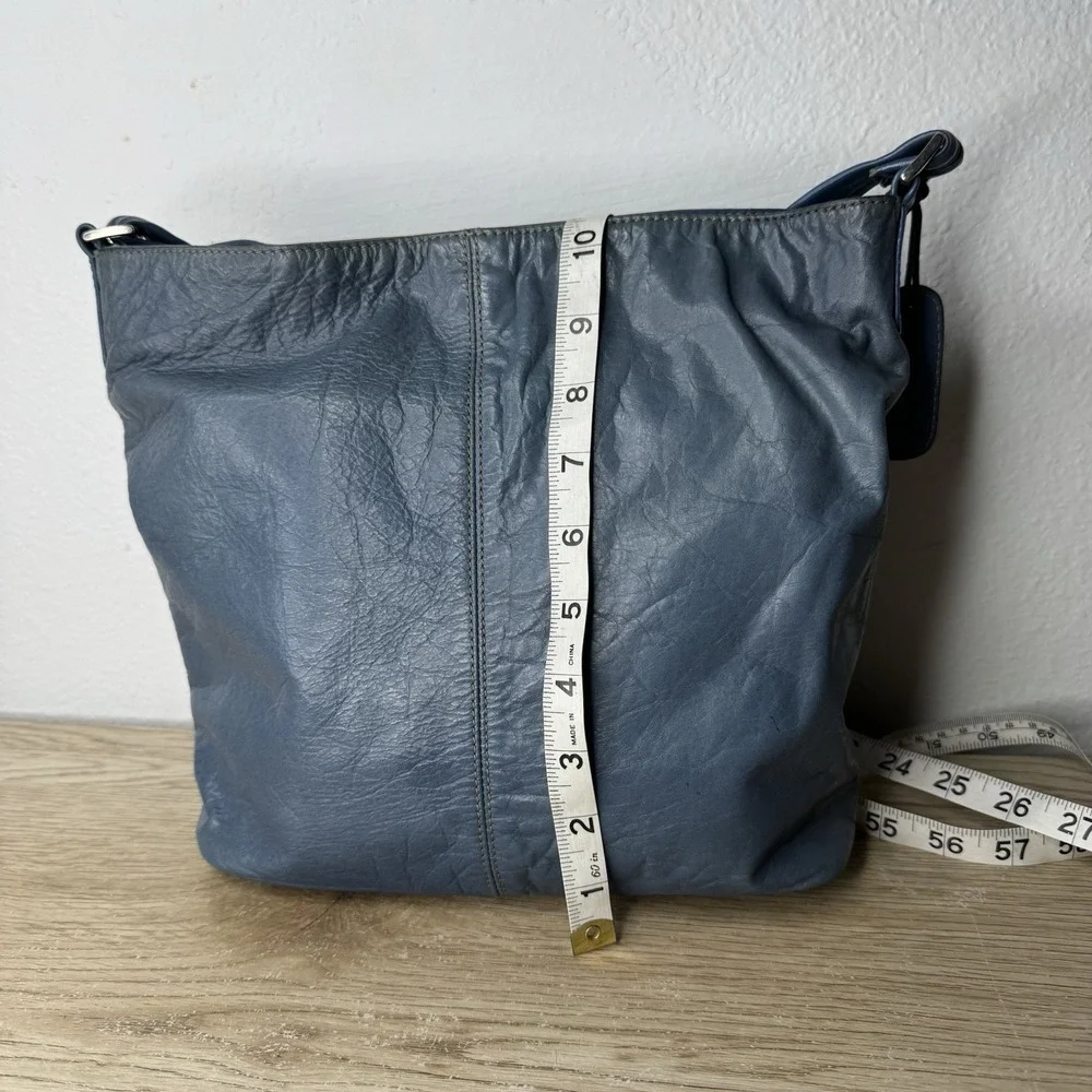 Liz Claiborne Blue Leather Bucket‎ Bag Shoulder Bag Vintage 90s Y2K Purse
